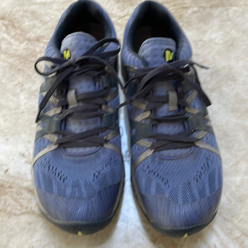 Merrell form 2 size 8.5 trail shoe